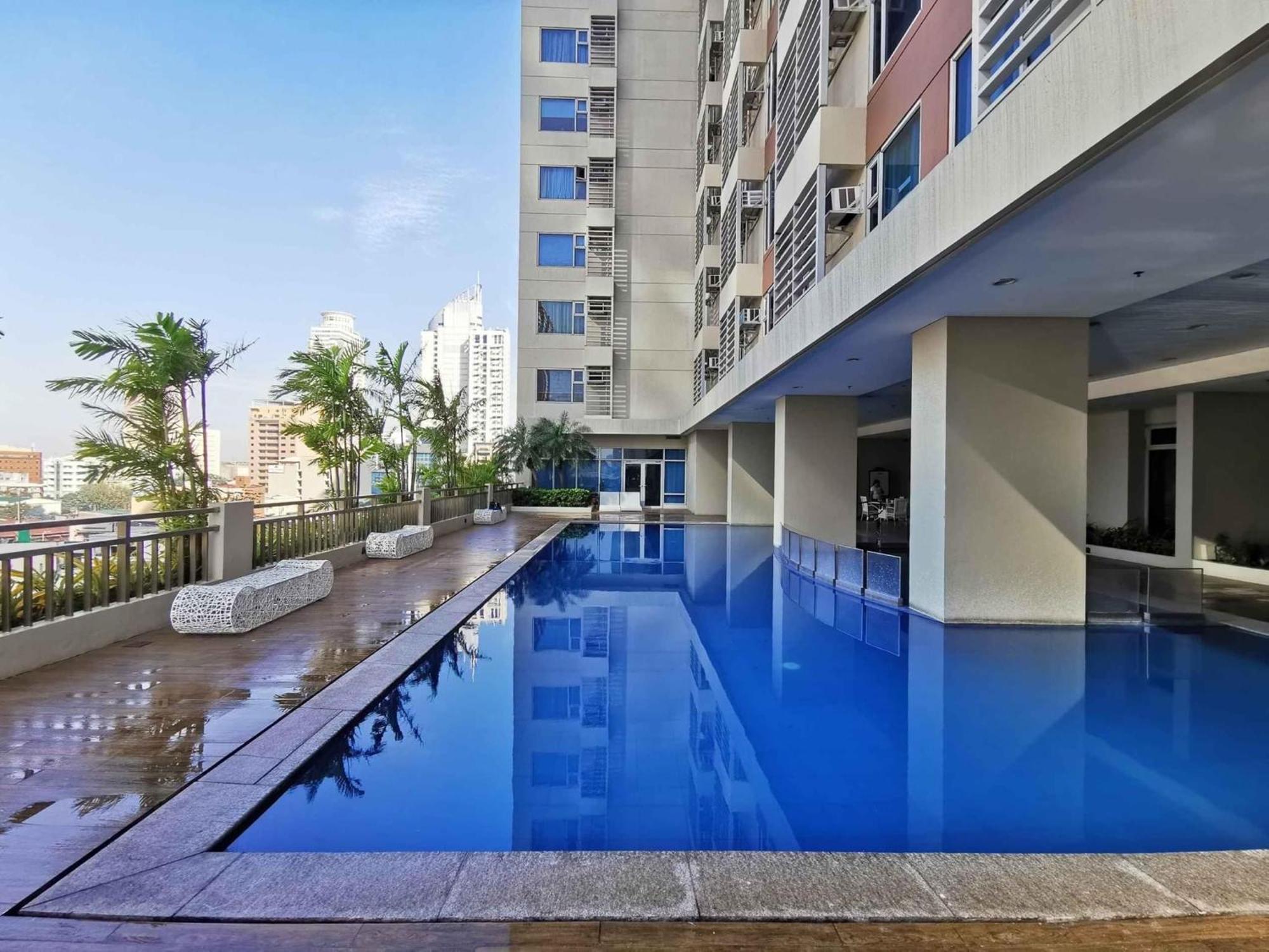 8 Adriatico Staycation マニラ市 エクステリア 写真